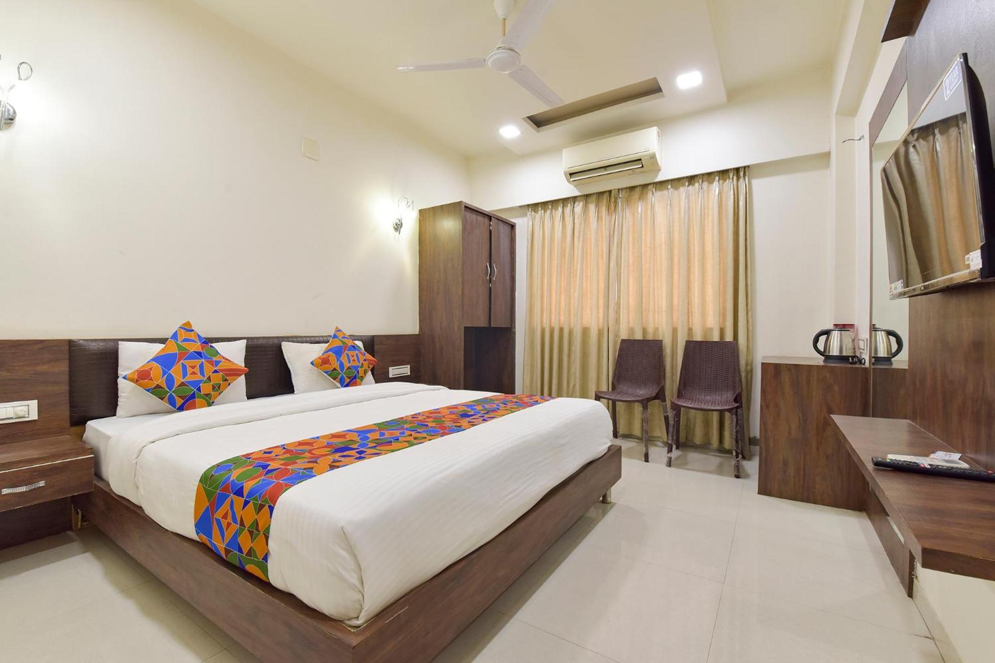 Fabhotel A1 Plaza Ahmedabad Exterior foto