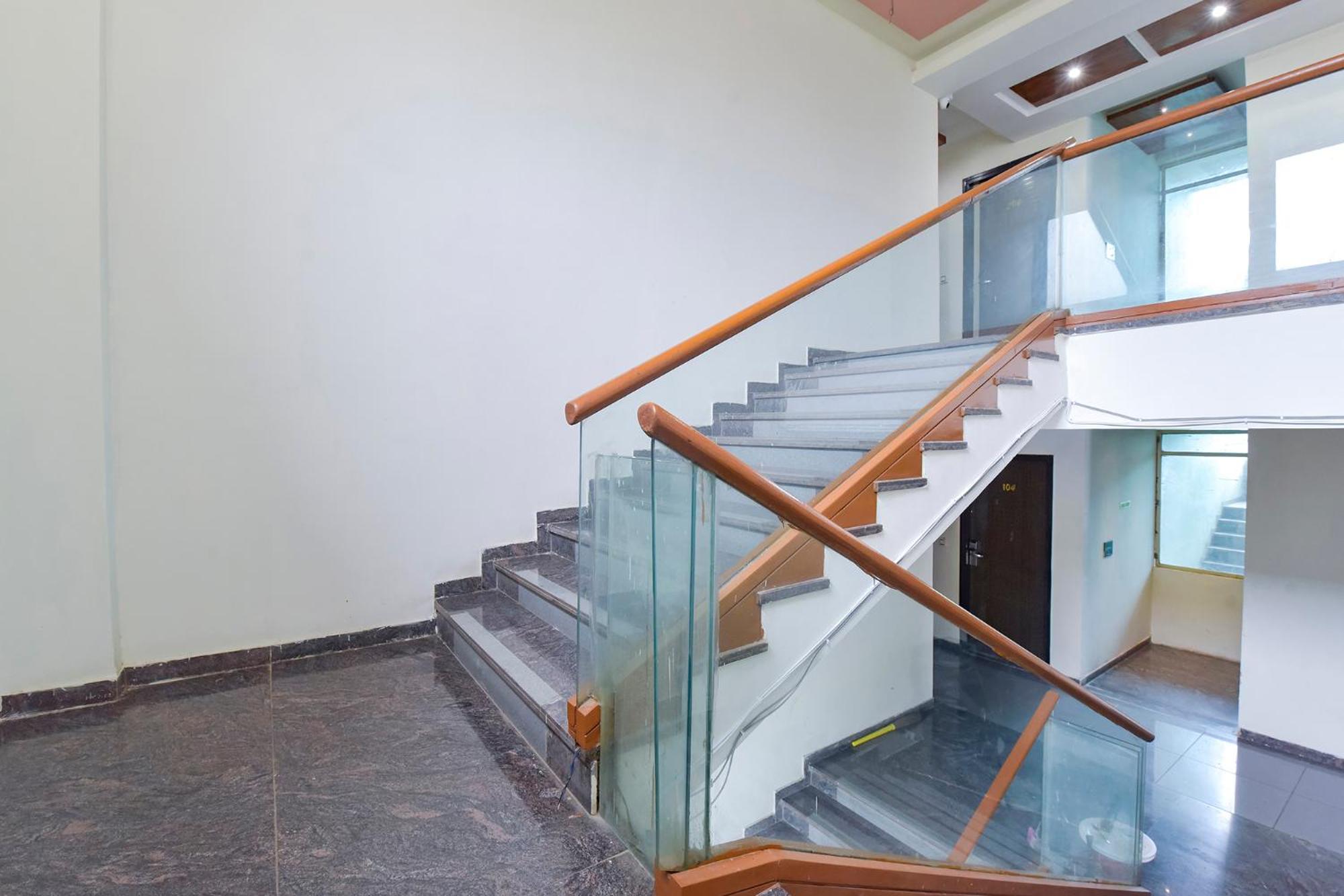 Fabhotel A1 Plaza Ahmedabad Exterior foto